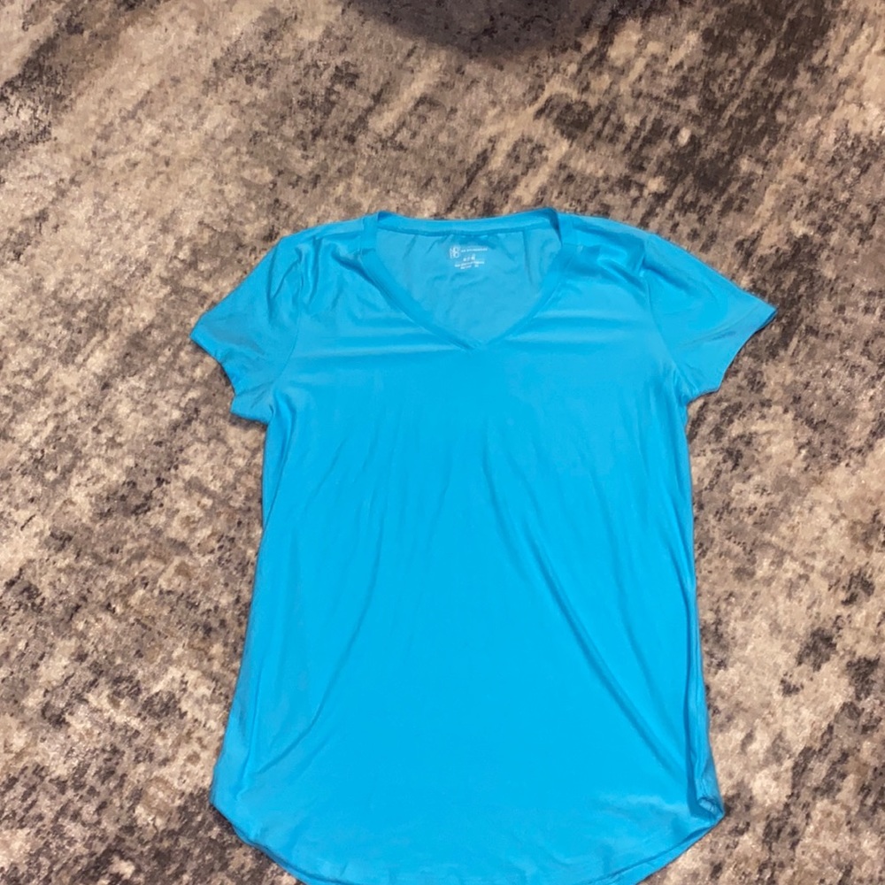 Blue short sleeve tee